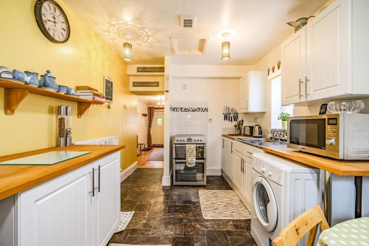 Wayside Cottage Дарлингтън Екстериор снимка