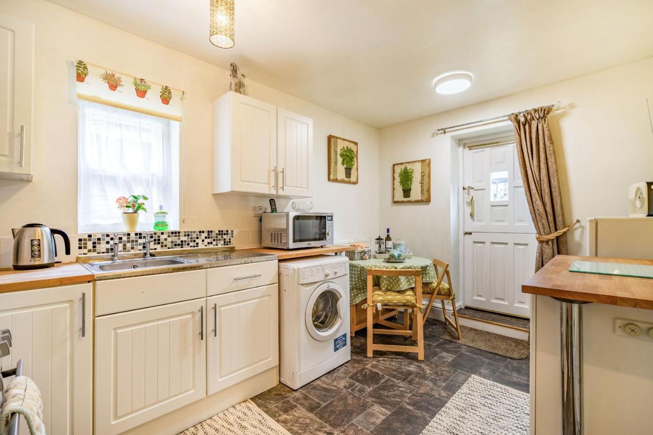 Wayside Cottage Дарлингтън Екстериор снимка