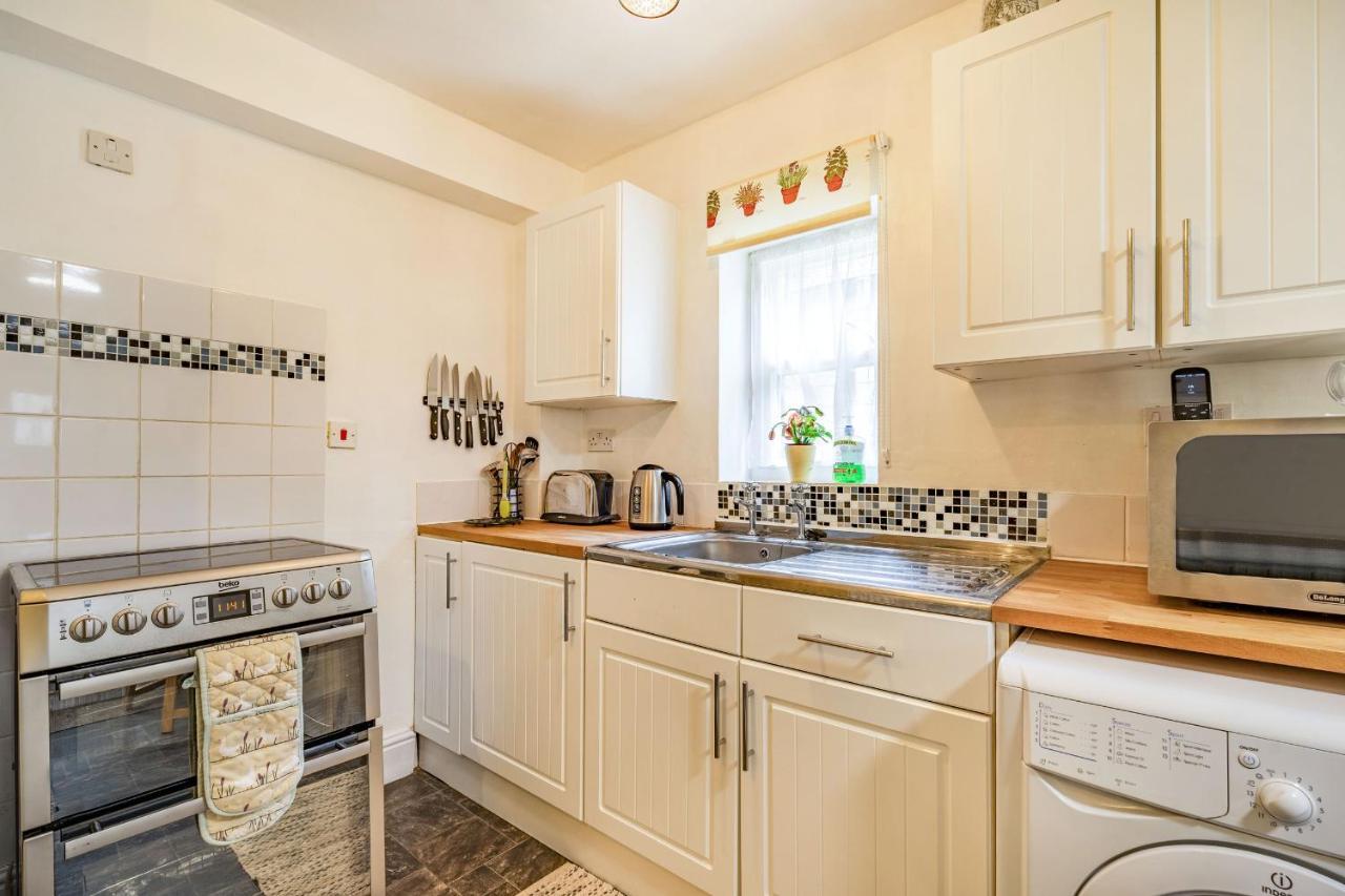 Wayside Cottage Дарлингтън Екстериор снимка