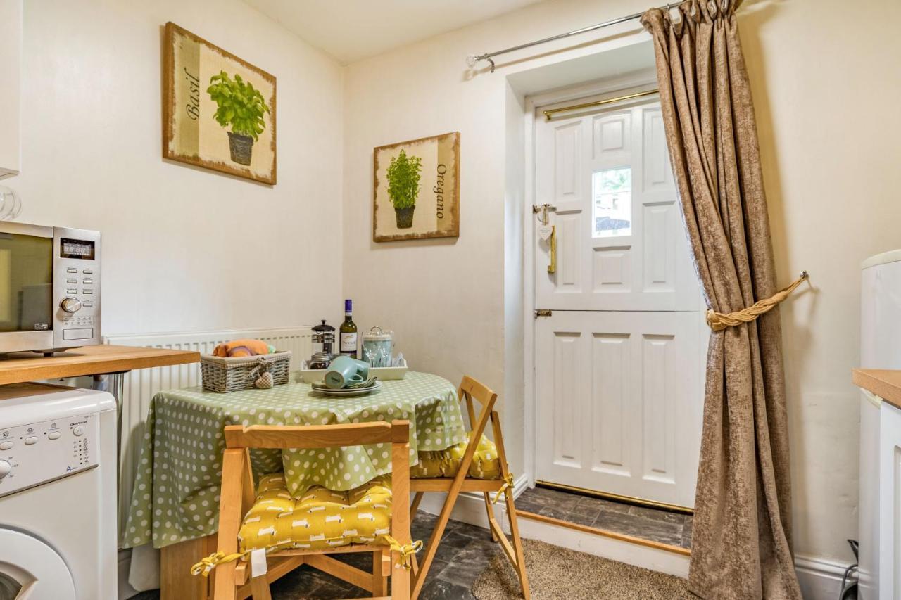 Wayside Cottage Дарлингтън Екстериор снимка